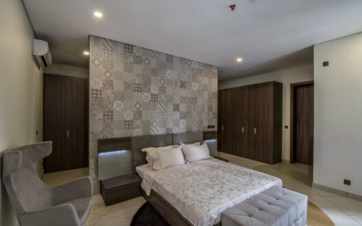 Empire Court Ultra Luxury 3 & 4 Bedroom Apartments And Penthouse With 2 Bq