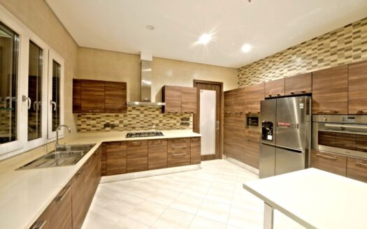 Empire Court Ultra Luxury 3 & 4 Bedroom Apartments And Penthouse With 2 Bq