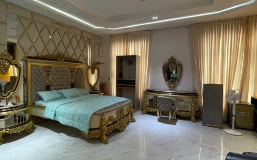 Fully Furnished 5 Bedroom Duplex