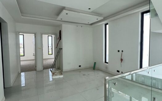 5 Bedroom Detached House For Sale In Osapa