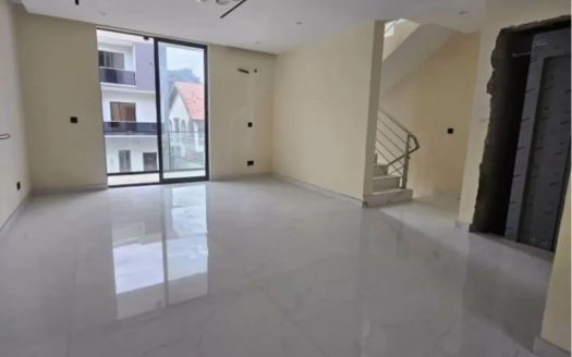 Luxury 4 Bedroom Terrace House