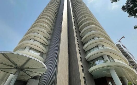 Luxury High-rise 4 Bedroom Apartment With 2Bq On The 21st Floor For Rent.