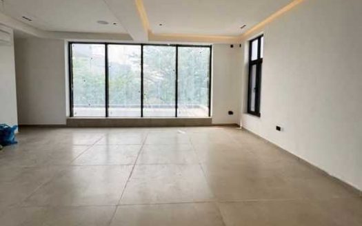 Top-Luxury 6 Bedroom Mansion