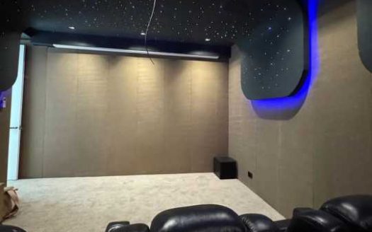 Top-Luxury 6 Bedroom Mansion