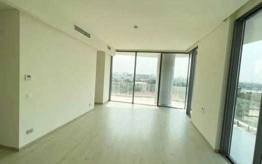 Luxury High-rise 4 Bedroom Apartment With 2Bq On The 21st Floor For Rent.
