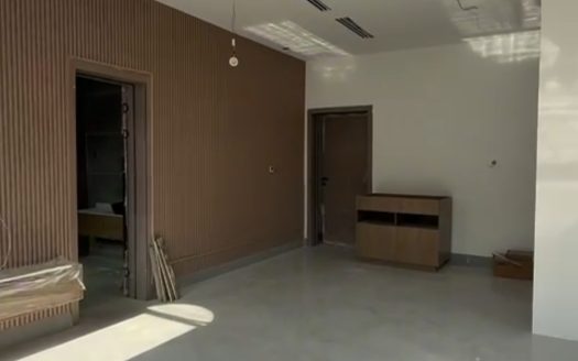ULTRA-MODERN 4 BEDROOM TOWNHOUSE