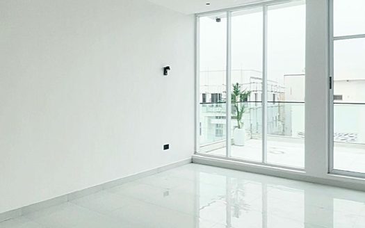 AUTOMATED 5BDR, DETACHED DUPLEX