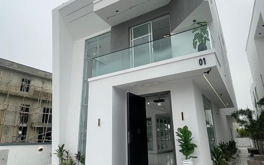 AUTOMATED 5BDR, DETACHED DUPLEX