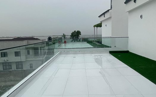 AUTOMATED 5BDR, DETACHED DUPLEX