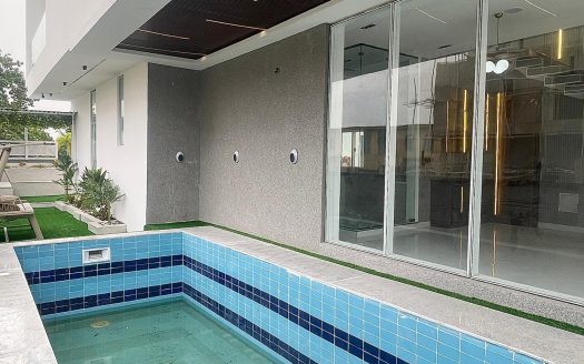 AUTOMATED 5BDR, DETACHED DUPLEX