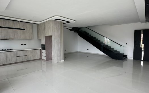 Luxury 2 Bedroom Apartment