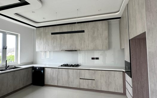 Luxury 2 Bedroom Apartment