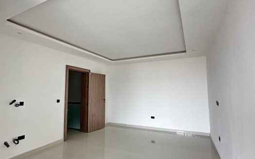 Luxury 2 Bedroom Apartment