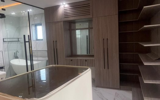 Well Built 5 Bedroom Semi Detached Duplex