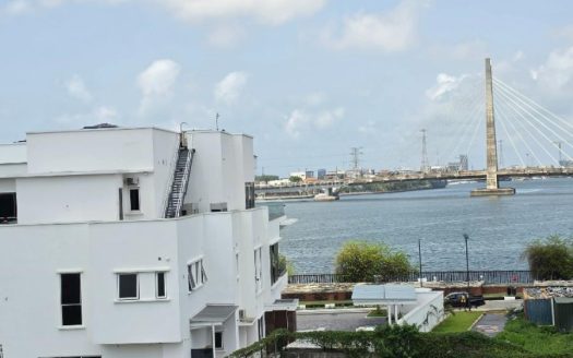 FULLY FURNISHED LAGOON-VIEW APARTMENT — BANANA ISLAND ROAD IKOYI.