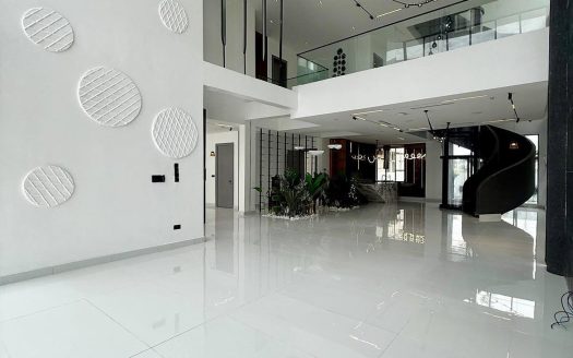 CONTEMPORARY 5-BEDROOM FULLY DETACHED HOME — OSAPA, LEKKI