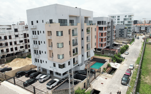FULLY FURNISHED LAGOON-VIEW APARTMENT — BANANA ISLAND ROAD IKOYI.