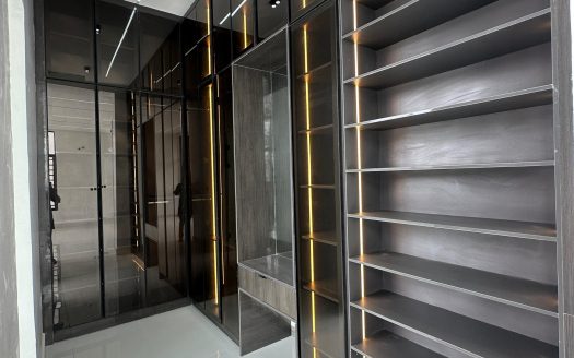 Luxury 4 Bedroom Fully Detached