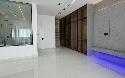 Contemporary 5 Bedroom Fully Detached Duplex with BQ and Swimming pool