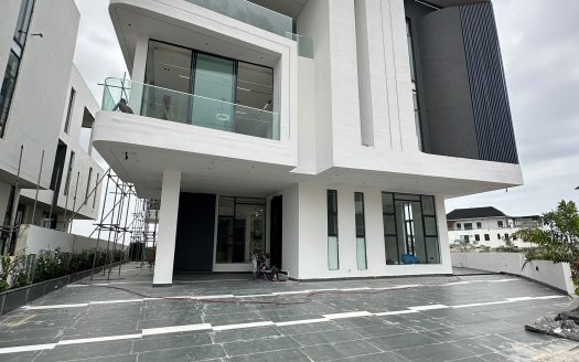Luxurious 6 Bedroom Fully Detached Duplex with BQ, Swimming pool, Cinema, Gym room, Elevator and Rooftop terrace