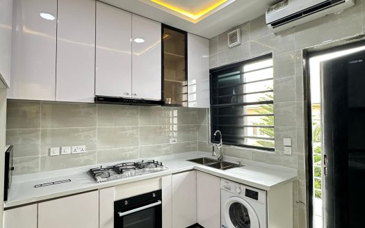 Exquisite And Spacious 3 Bedroom Apartment with BQ